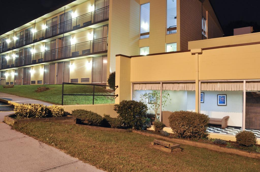 Best Western Niantic - New London, Mystic Area Exterior foto